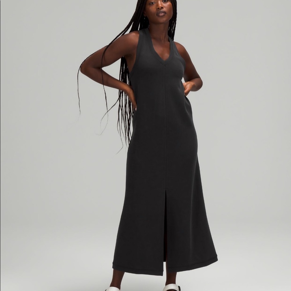 Lululemon Dress Black Size 8 NWT Ease It All Midi